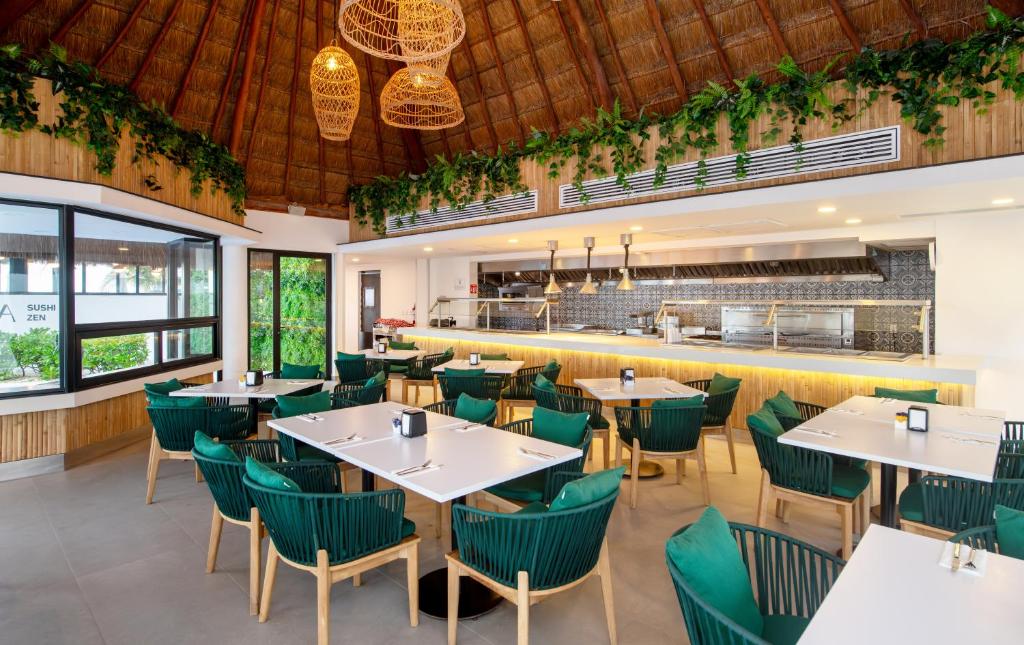 cancun-bayfront-getaway-restaurant