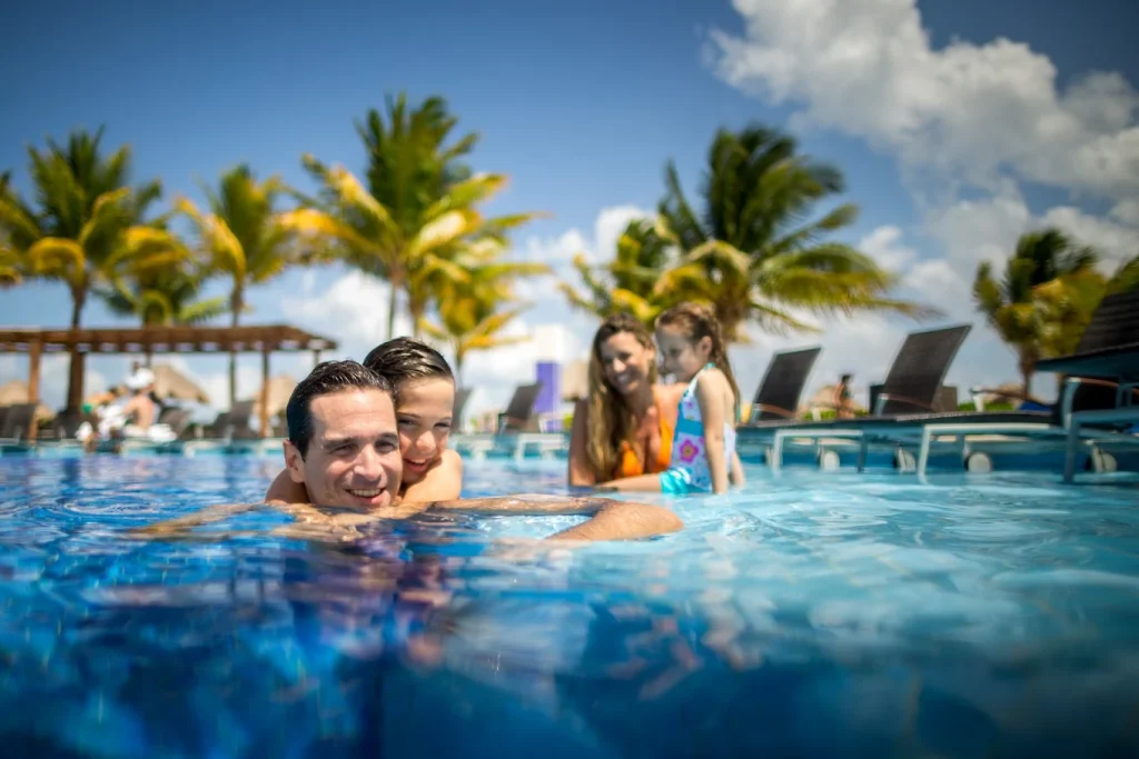 cancun-emerald-coast-pool-5