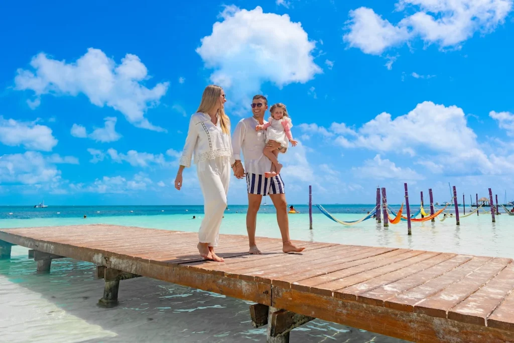 cancun-palm-oasis-family