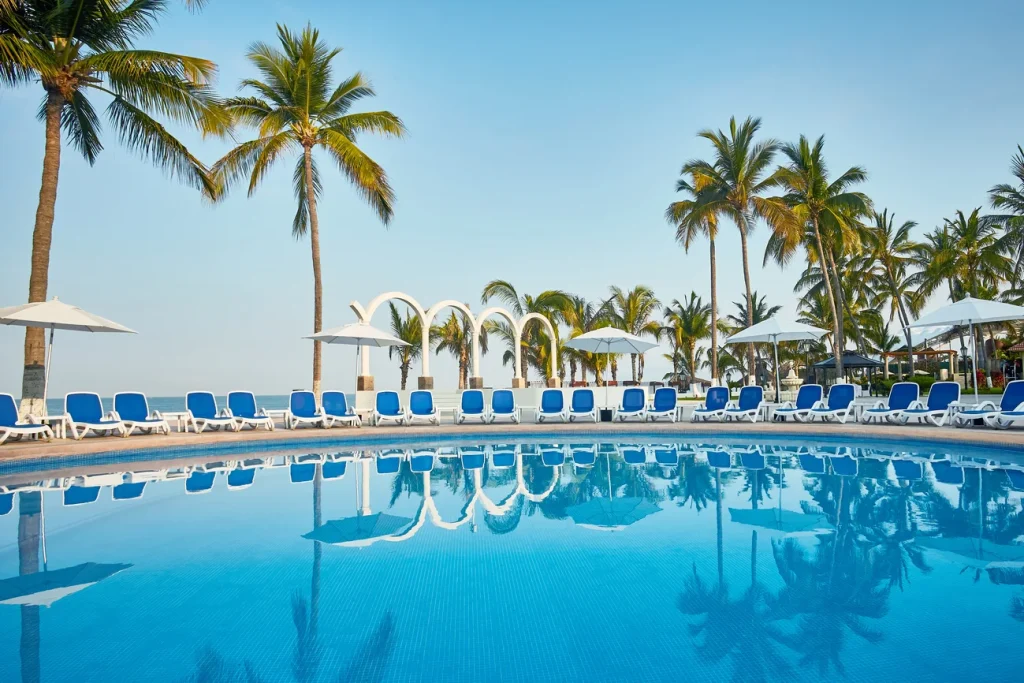 nuevo-vallarta-paradise-pools2
