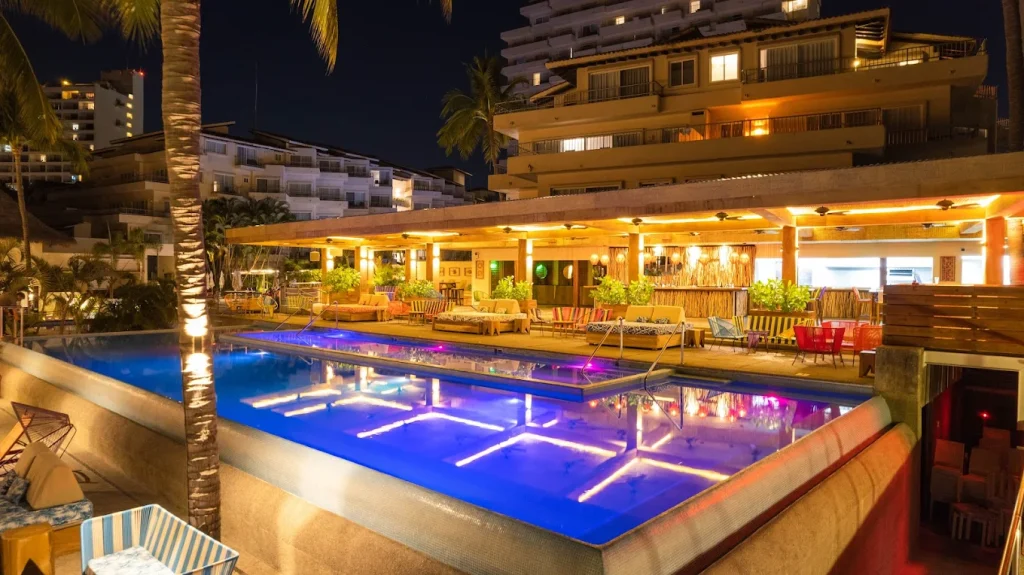 vallarta-friendly-escape-pool